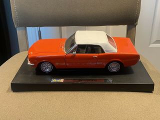 Revell 1965 Ford Mustang Convertible 1:18 Diecast