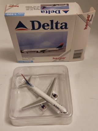 Delta Airlines Boeing 757 - 200 Herpa Wings 1:500 Diecast Model Airplane