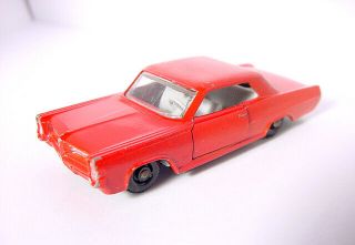 1960s Lesney Matchbox No.  22 Pontiac Grand Prix Sports Coupe Red Diecast