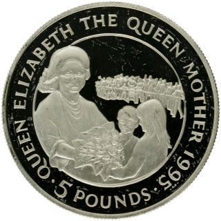 Alderney - Silver 5 Pounds Coin - Queen Mother Receiving Flowers - 1995 - Proof