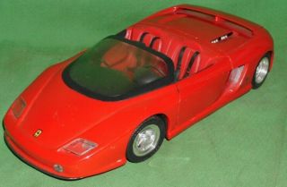 Vintage 1991 Revell,  1/18 Diecast Ferrari Pininfarina Mythos Red Model Car