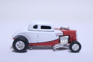 HOT WHEELS ' 34 FORD W/ REAL RIDERS WHITE & RED SO - CAL 3