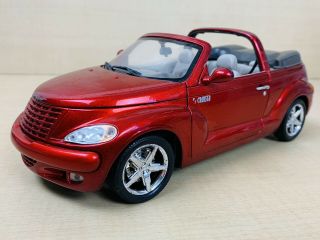 Motor Max 1:18 Scale Chrysler Pt Cruiser Convertible Diecast Car Model In Red
