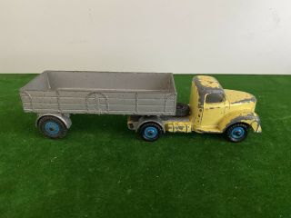 Vintage Dinky Toys Model No.  424 Commer Convertible Articulated Truck