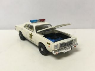 1977 77 Plymouth Fury Hazzard County Police Collectible 1/64 Scale Diecast Model 2