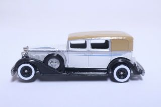 Hot Wheels Classic Packard W/ Real Riders White & Black Larry Wood Initial