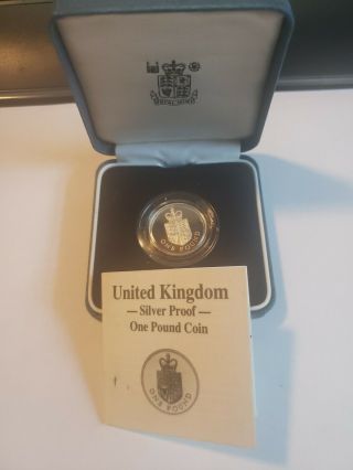 1988 United Kingdom Sterling Silver Proof One Pound Coin Box,