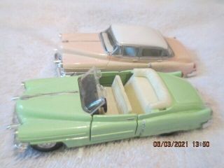 Ertl Pink 1952 Cadillac Model 62 Diecast Car Four Door & Green Convertible 1/43