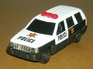1/64 Scale 1996 Jeep Grand Cherokee Zj Diecast Police Vehicle - Yatming 827