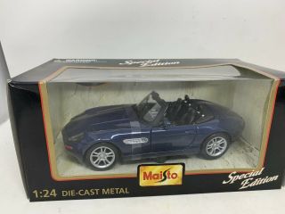 Maisto Bmw Z8 1:24 Special Edition Diecast Model Car - Blue