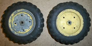 Vintage JOHN DEERE 1:16 Toy Tractor 3010 or 3020 Rear Diecast Tires Wheel Parts 2