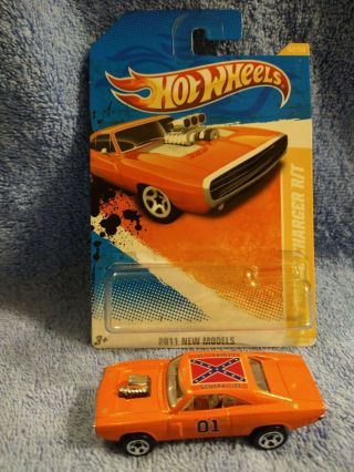 Hot Wheels The Dukes Of Hazzard Custom R/t General Lee Charger 1:64 Diecast Car