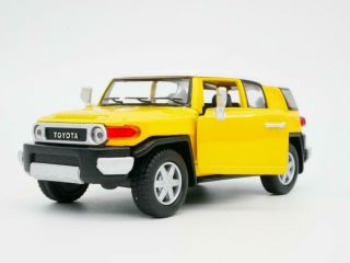 2010 - 14 Toyota Fj Cruiser Black Edition Yellow 1:36 Scale Diecast Collector