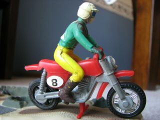 Vintage Die Cast Toy Dirt Bike Motorcycle With Rider Red Motorcross Race Metal