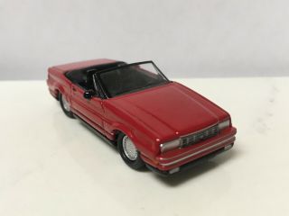1992 92 Cadillac Allante Collectible 1/64 Scale Diecast Diorama Model