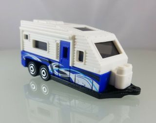 Matchbox Travel Trailer From Outdoor 5 - Pack White/blue - 2013