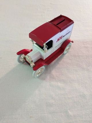 The Ertl Co. ,  1913 Ford Model T Van,  Ace Hardware,  Die Cast,  1:25 Scale