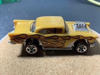 Hot Wheels Classics | Stunt Action Set Exclusive ‘57 Chevy Loose Gold W/ Flames 3
