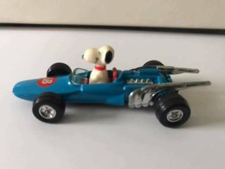 Vintage Snoopy Mini Diecast Race Car Formula 1 Peanuts Aviva No.  09