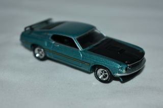 Greenlight 1:64 1969 Ford Mustang Mach I Silver Jade