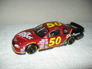 MARK GREEN DR.  PEPPER 1999 CHEVROLET MONTE CARLO 50 ACTION 1:24 OPENING HOOD 2