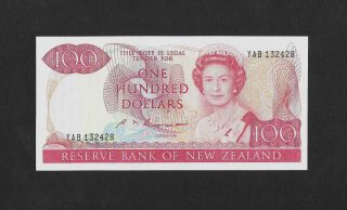 Unc Sign.  Russell 100 Dollars 1985 Zealand England