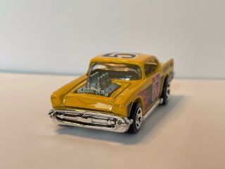 Loose Hot Wheels ‘57 Chevy The ' 50 Cars of the Decades Series Yellow 5SP 1/64 3
