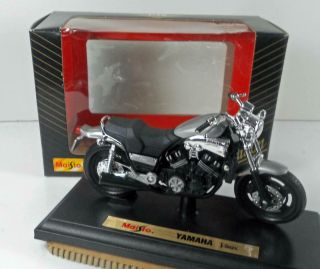 Bnib Maisto Special Edition Yamaha Vmax Motorcycle,  1:18 Scale,