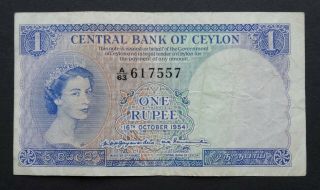 Ceylon 1 Rupee Banknote 16/10/1954 Elizabeth Ii P 49b Vf S/n: A/63 617557