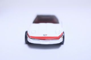 HOT WHEELS 1980 CORVETTE W/ REAL RIDERS WHITE & RED 2