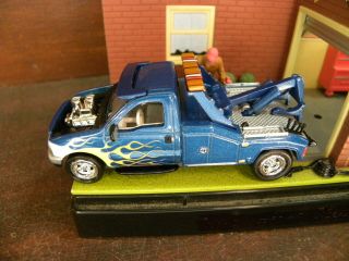 2000 Ford F - 550 Tow - Nado Tow Truck 2002 Johnny Lightning Rebel Rods 1:64