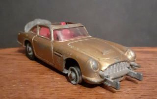 Old Corgi Toys James Bond 007 Aston Martin Db5 Model Car For Spares