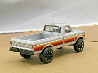 dcp/greenlight Custom lifted silver 1977 Ford F - 150 pickup off road 1/64 3