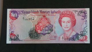 Cayman Islands,  Uncirculated,  10 Dollar Banknote,  2001.  C/1 450854.  Pick 28a