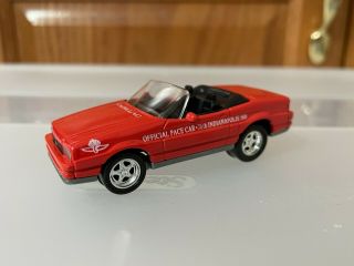Johnny Lightning 1992 Indianapolis 500 Pace Car Red Cadillac Allante 1:64 Scale
