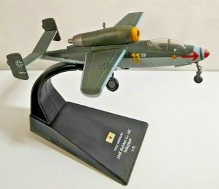 Amercom 1:72 Scale 1945 Heinkel He 162 Volksjager With Stand - Unboxed