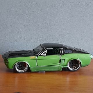 Ford Mustang Gt 1967 - Maisto Custom Shop 1:24 Not Boxed - 195mm Long