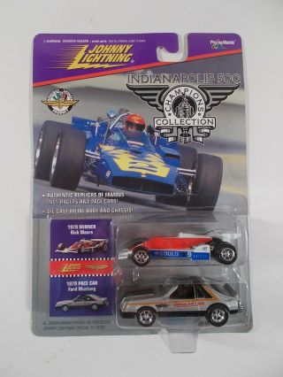 Johnny Lightning Indy 500 Champions 1979 Rick Mears,  Ford Mustang Pace Car
