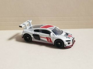 Hot Wheels Car Culture Audi R8 Lms Flc15 White With Real Riders - Loose