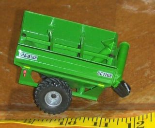 Ertl 1/64 Scale Frontier Grain Wagon W/ Auger John Deere Green Farm Toy Tractor