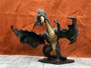 D&D Icons: Gargantuan Black Dragon 4x4 Inch Base Dungeons and Dragons 2