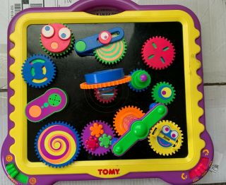 Tomy Gearation Mechanical Rotating 10 Gears Magnets 2 Speeds Board 1997 -