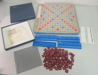 1976 Selchow&righter Deluxe Edition Scrabble Crossword Game Turntable Red Tiles