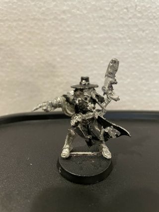 Warhammer 40k Metal Inquisitor Lord Gideon Lorr Model (primed And Partial Black