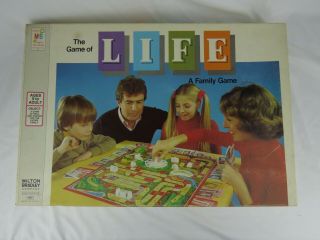 Vintage The Game Of Life Family Board Game 1977 Milton Bradley - Whole Game