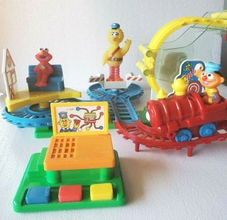 Vintage 1993 Tyco Preschool Sesame Street Turnover Choo Choo Train 7030 Complete