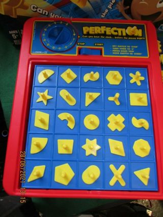 HASBRO GAMING PERFECTION GAME MENSA FOR KIDS 100 COMPLETE 3