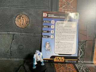 Star Wars Miniatures Revenge Of The Sith - R2 - D2 Astromech Droid 17