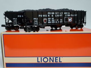 2 - Pack Lionel 6 - 21884 Prr Power & Light Company 3 - Bay Die - Cast Coal Hoppers C - 8