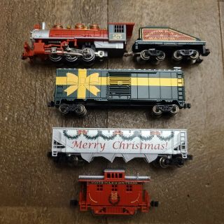 Bachmann N Scale Merry Christmas Express Train And Cars